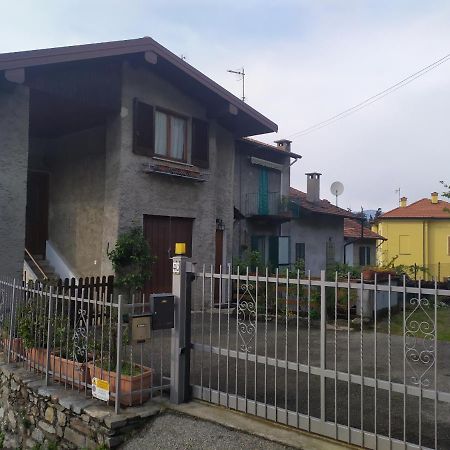 Appartamento Gianna Porto Valtravaglia Dış mekan fotoğraf