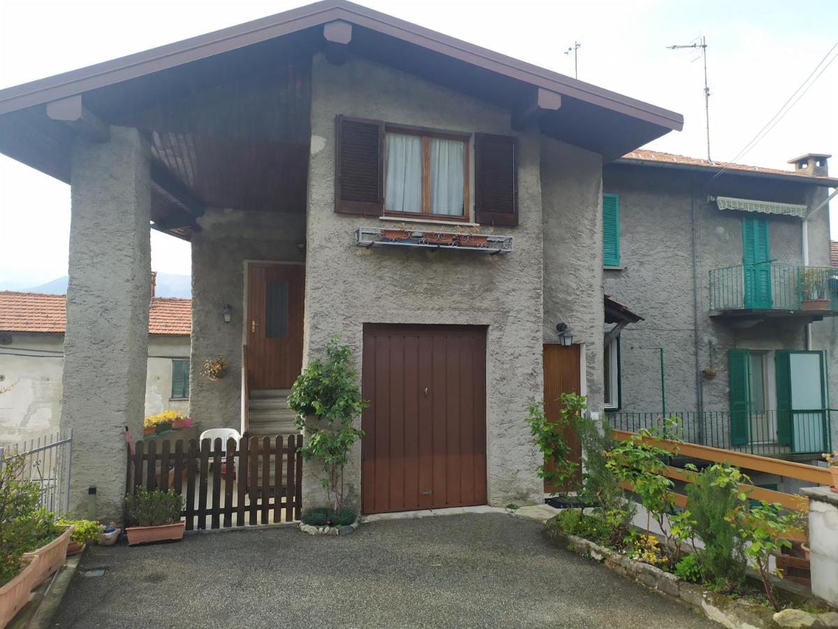 Appartamento Gianna Porto Valtravaglia Dış mekan fotoğraf